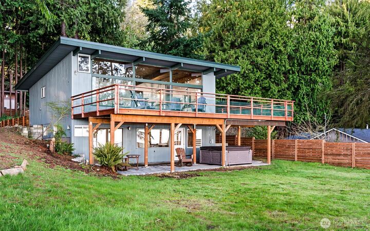 Property Photo:  2153  Highland Drive  WA 98282 