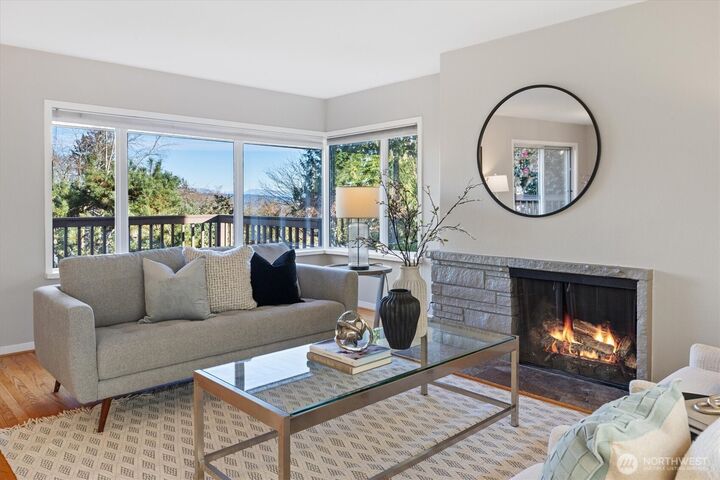 Property Photo:  7038  52nd Avenue NE  WA 98115 