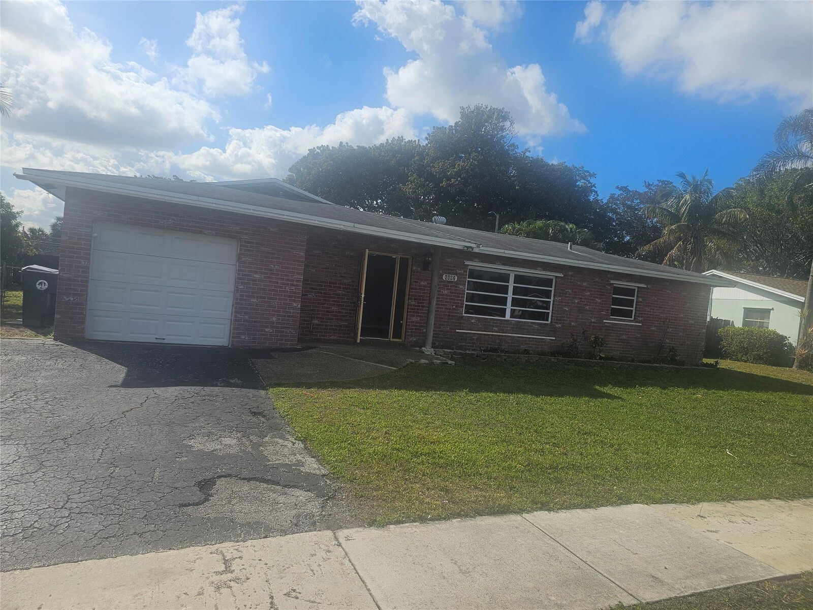 Property Photo:  6602 Salem Street  FL 33068 
