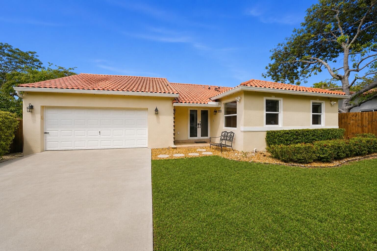 Property Photo: 16921 SW 92nd Court FL 33157
