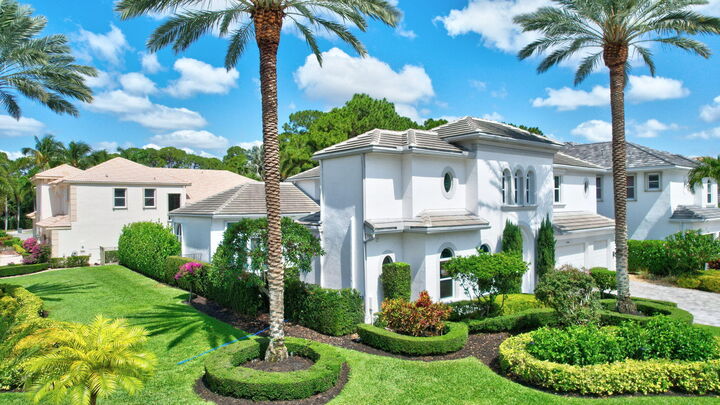 Property Photo:  6766 Royal Orchid Circle  FL 33446 