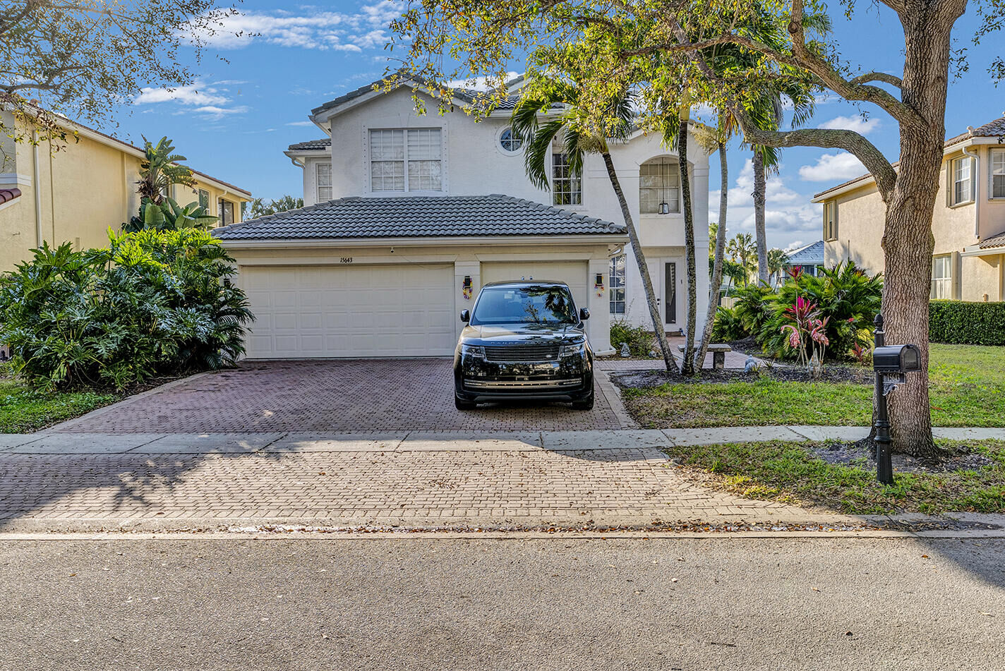Property Photo:  15643 Messina Isle Court  FL 33446 