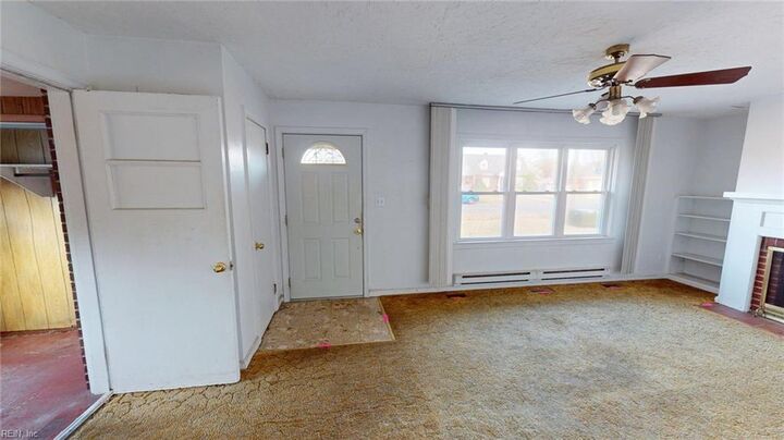 Property Photo:  1813 Canterbury Rd  VA 23666 