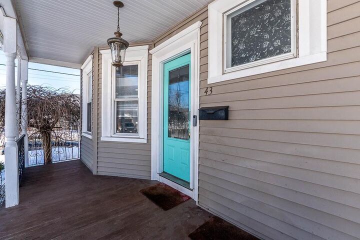 Property Photo:  43 Warwick Road  RI 02861 