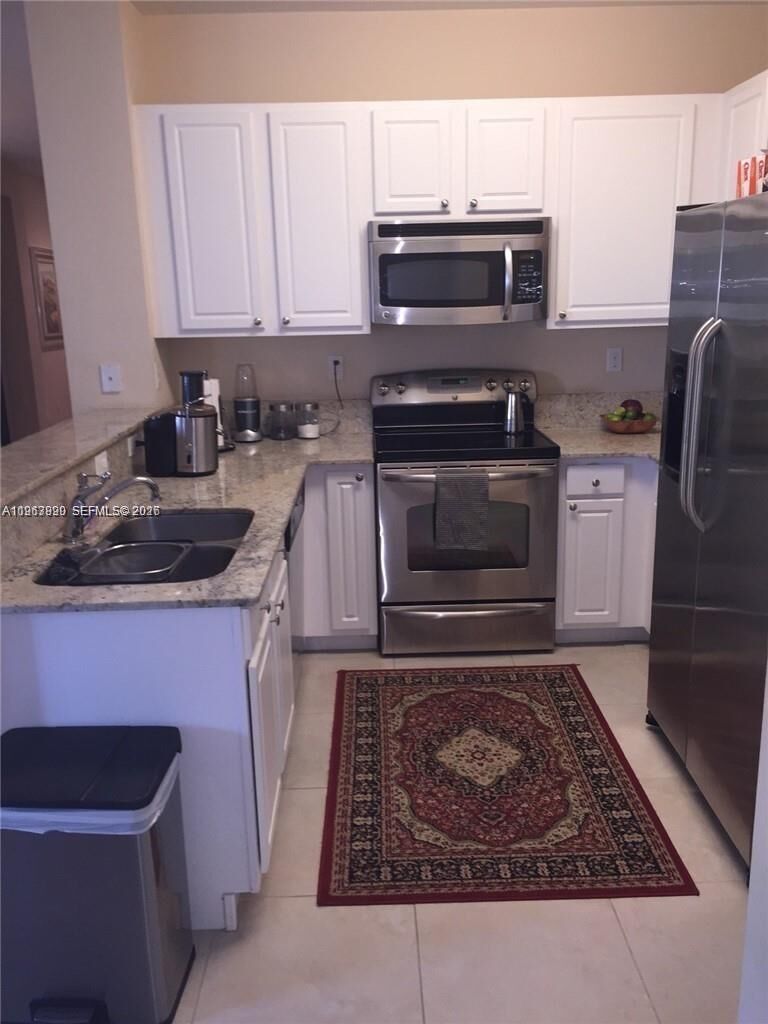 Property Photo:  14071 SW 272nd St 14071  FL 33032 