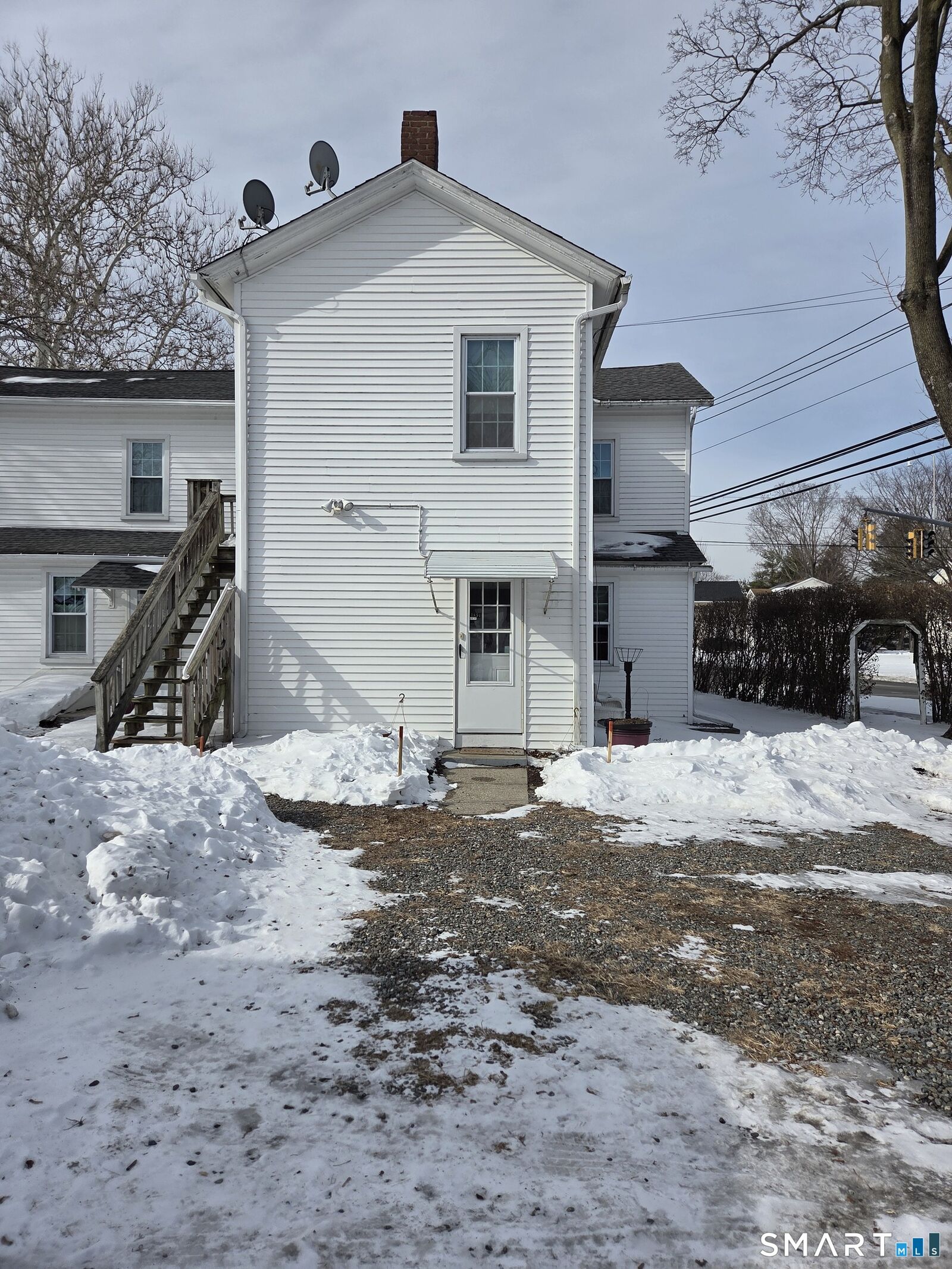 Property Photo:  1894 Elm Street A  CT 06615 
