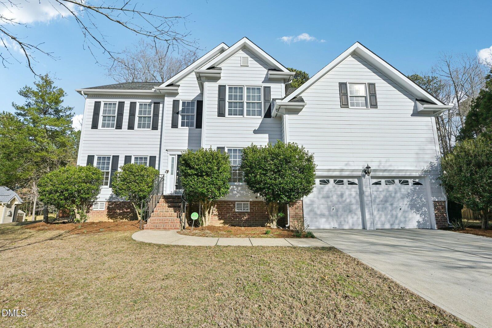 Property Photo:  104 Cupola Chase Way  NC 27519 