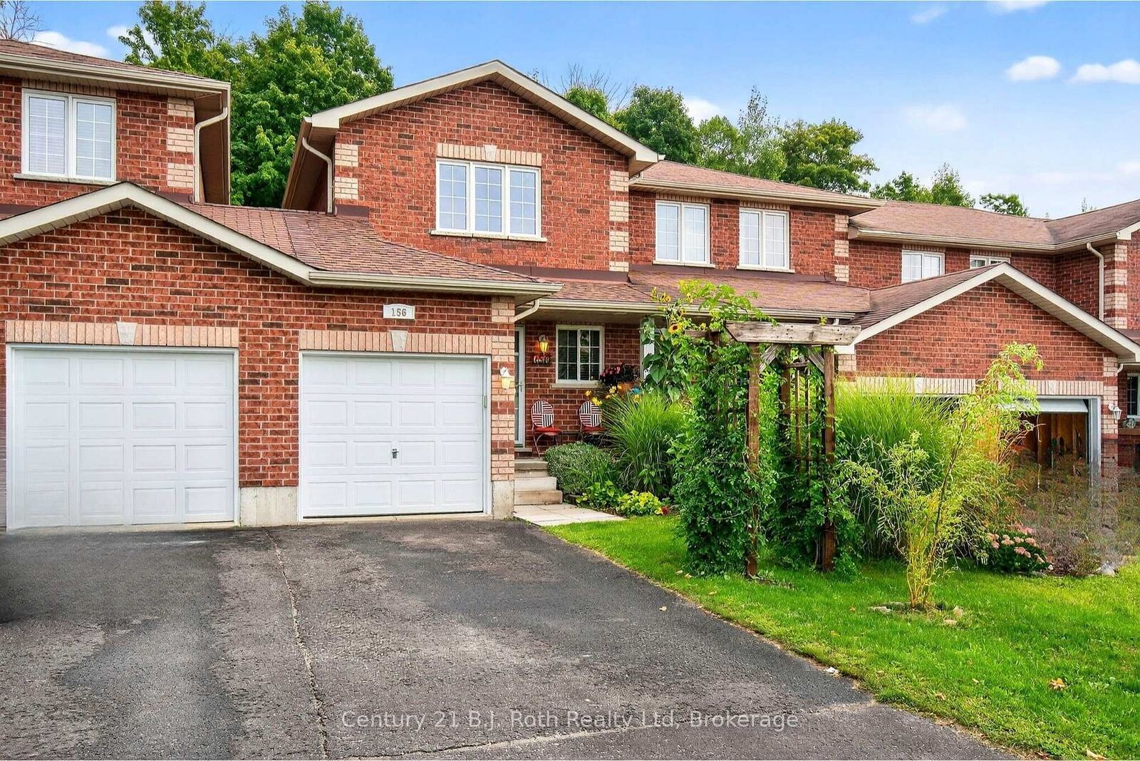 Property Photo: 156 Southwinds Crescent ON L4R 0A3