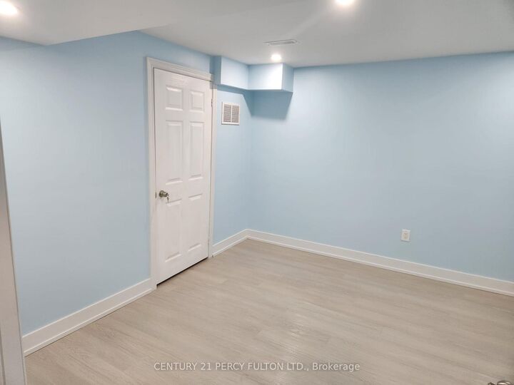 Property Photo:  1056 Suddard Avenue  ON L1L 0V5 