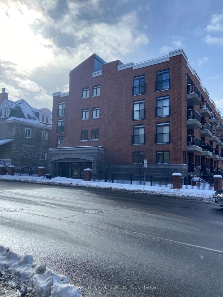 456 King Edward Avenue 306 — photo 1