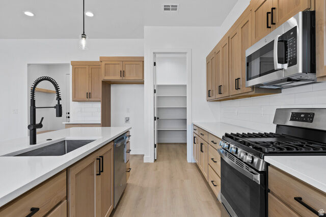 Property Photo:  403 N 200 E  UT 84745 