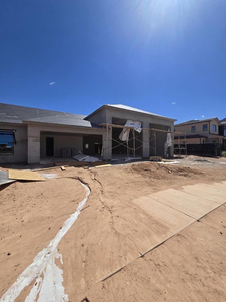 Property Photo: 1915 S 920 W UT 84737