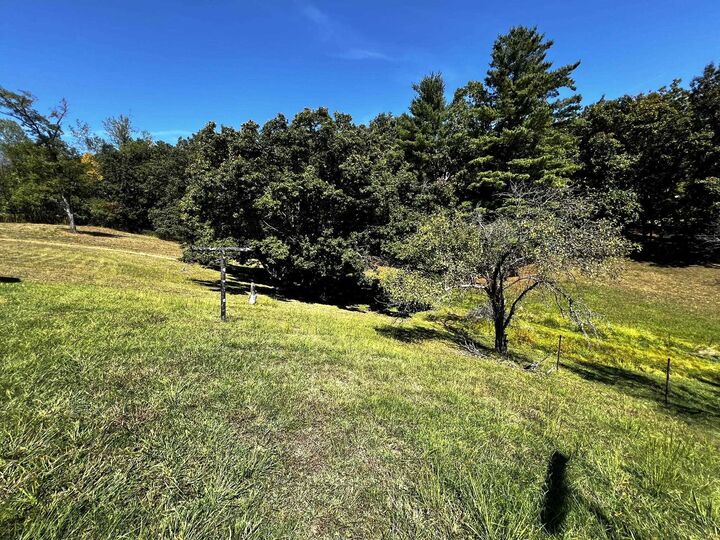 Property Photo:  0 Meadowbrook Rd  KY 41101 