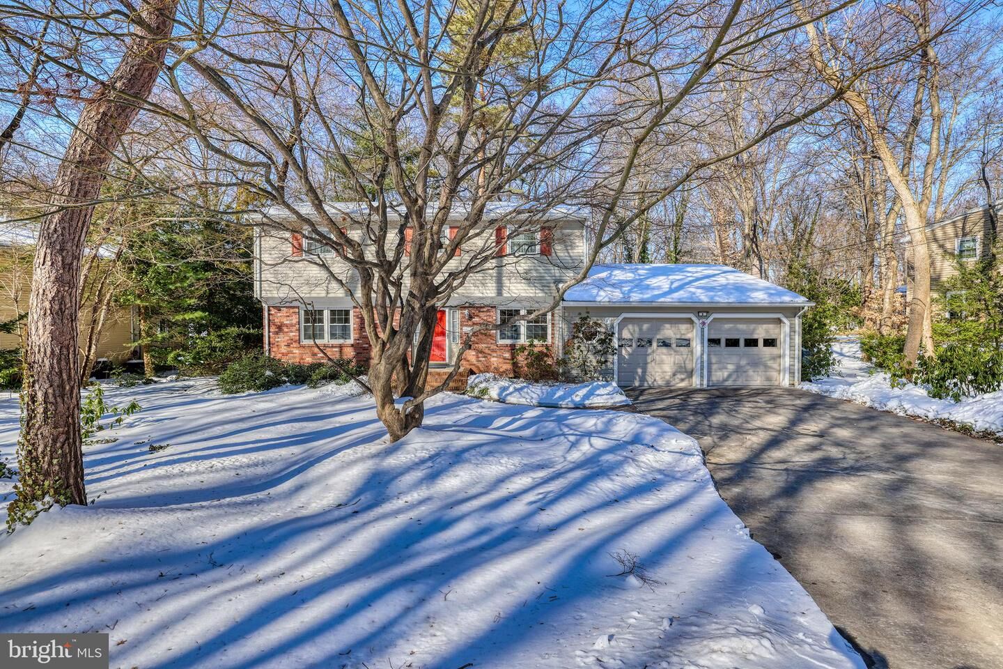 Property Photo:  9 Pin Oak Drive  NJ 08648 