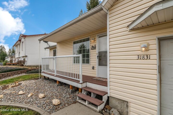 Property Photo:  31831 N Middle Ave  ID 83869 