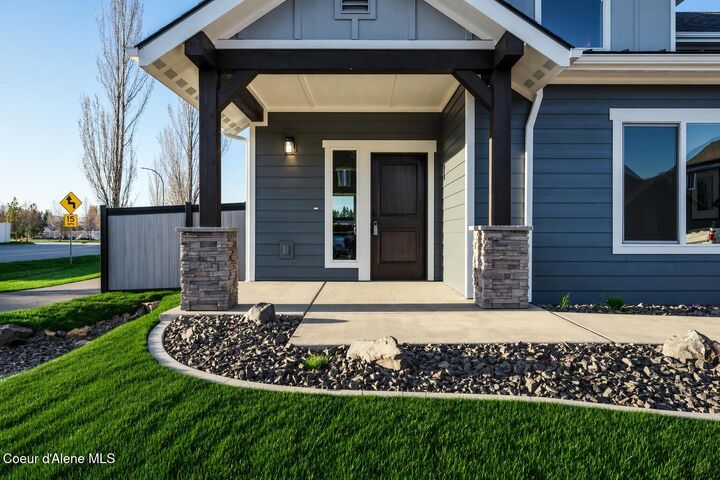 Property Photo:  8429 N Snowflake Ln  ID 83835 