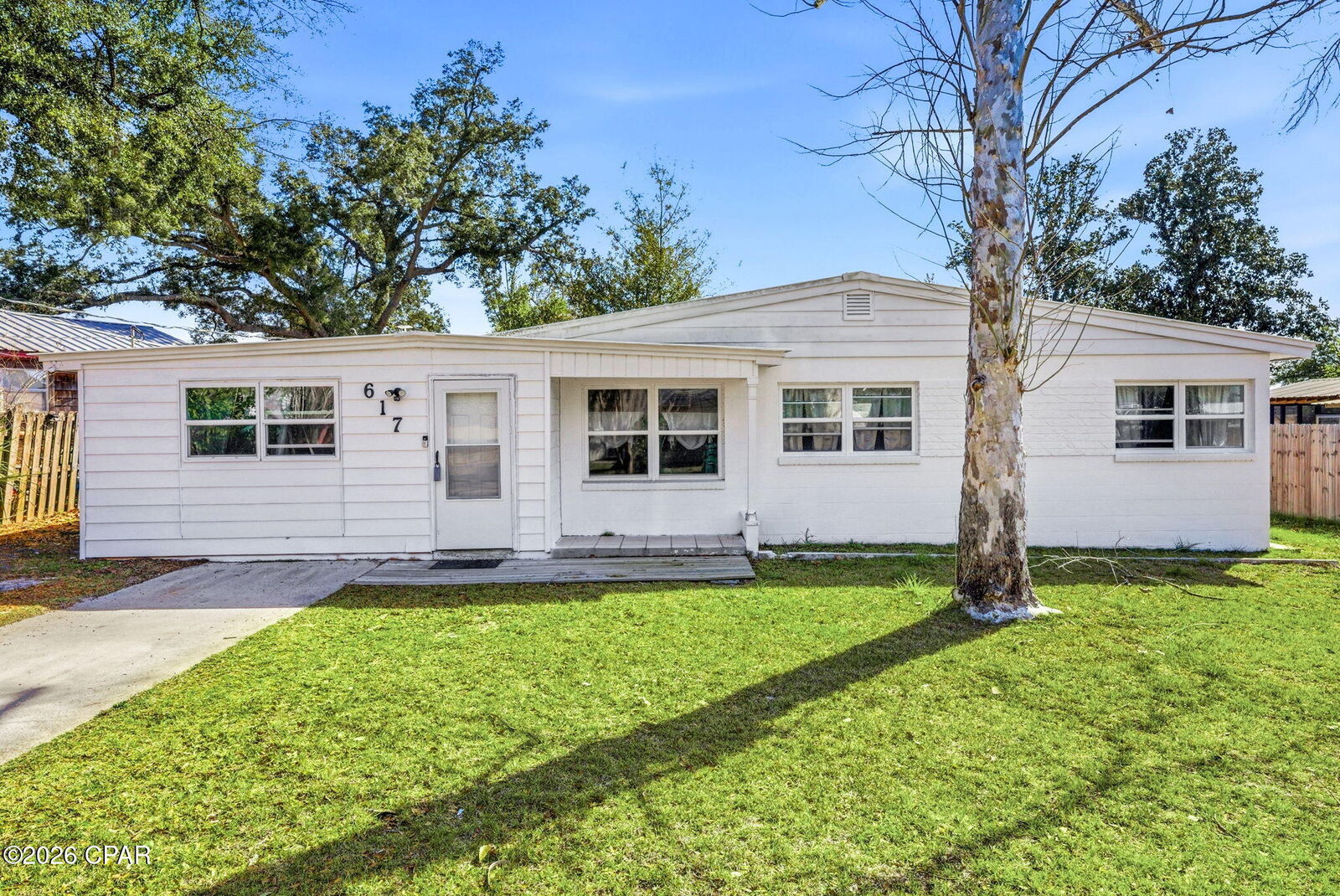 Property Photo:  617 N 9th Plaza  FL 32404 