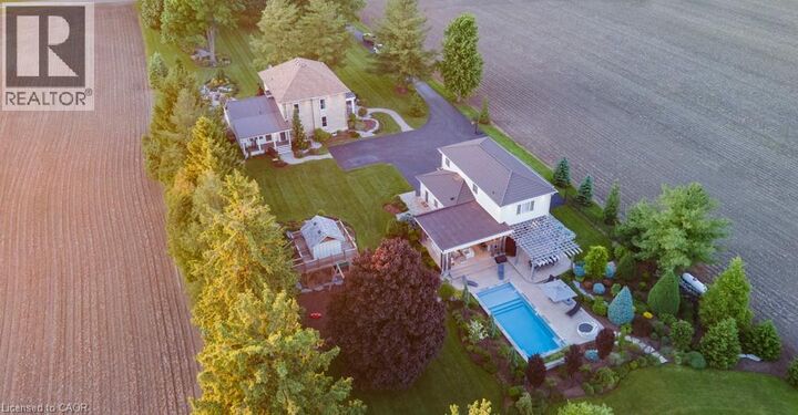 825946 Township Road 8 — photo 1
