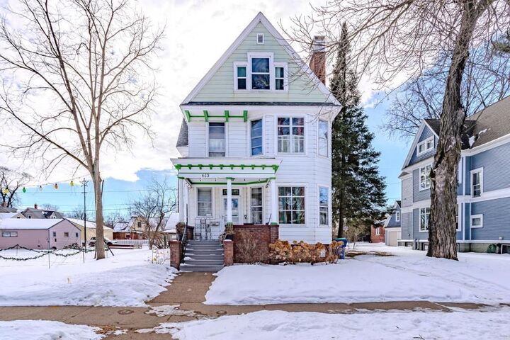 Property Photo:  613 Mc Indoe Street  WI 54403 