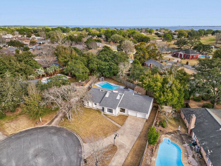 Property Photo:  4 Palm Springs Court  FL 32579 