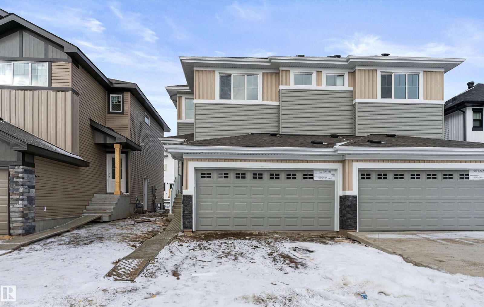Property Photo:  922 18 Avenue NW  AB T6T 2X4 