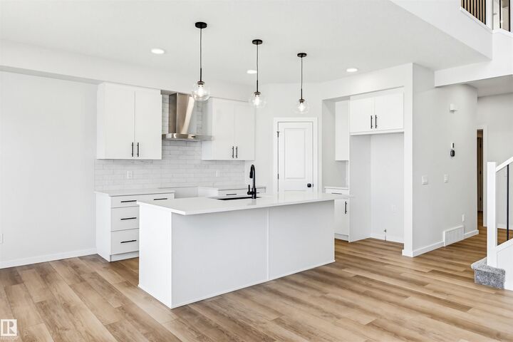 Property Photo:  22812 82 Avenue NW  AB T5T 7X9 