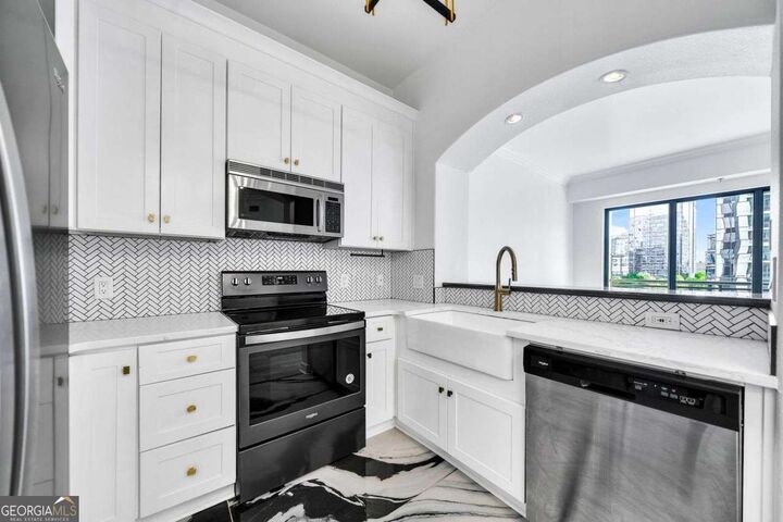 Property Photo:  3445 Stratford Road NE 805  GA 30326 