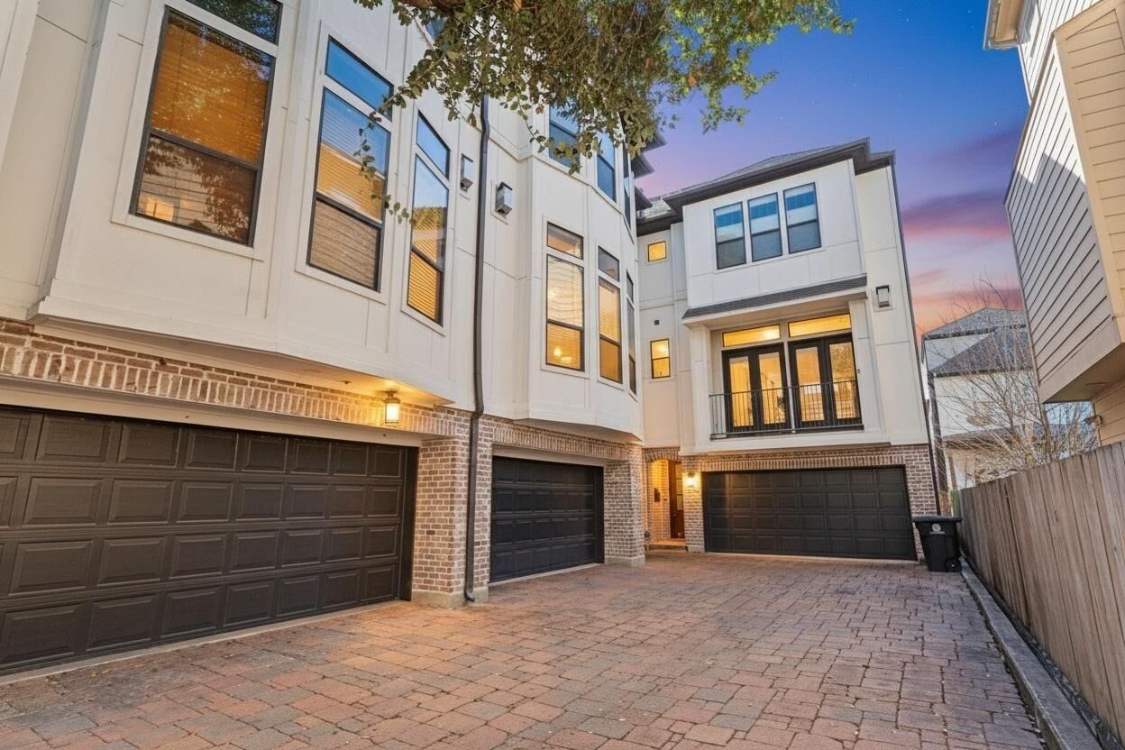 Property Photo:  5617 Kiam Street A  TX 77007 