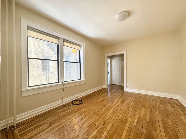 Property Photo:  270 Harrison Ave 105  NJ 07304 