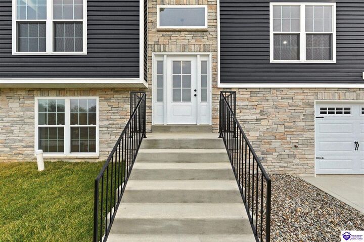 Property Photo: 57 D Wayne Circle KY 42701