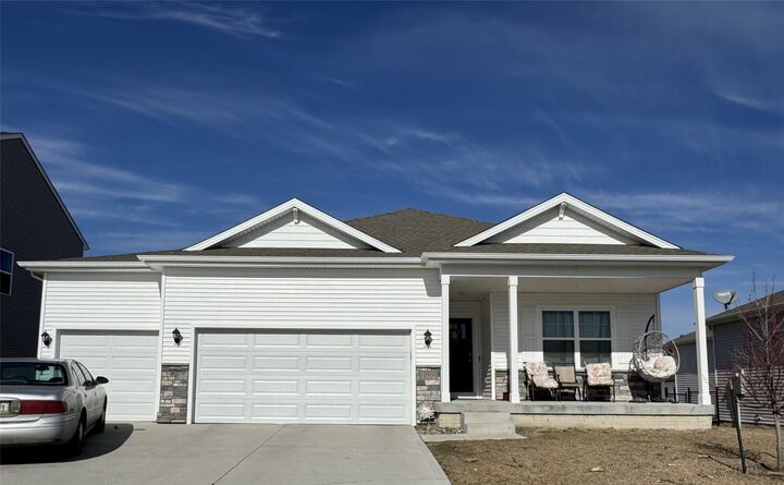 Property Photo: 10509 Powell Avenue IA 50131