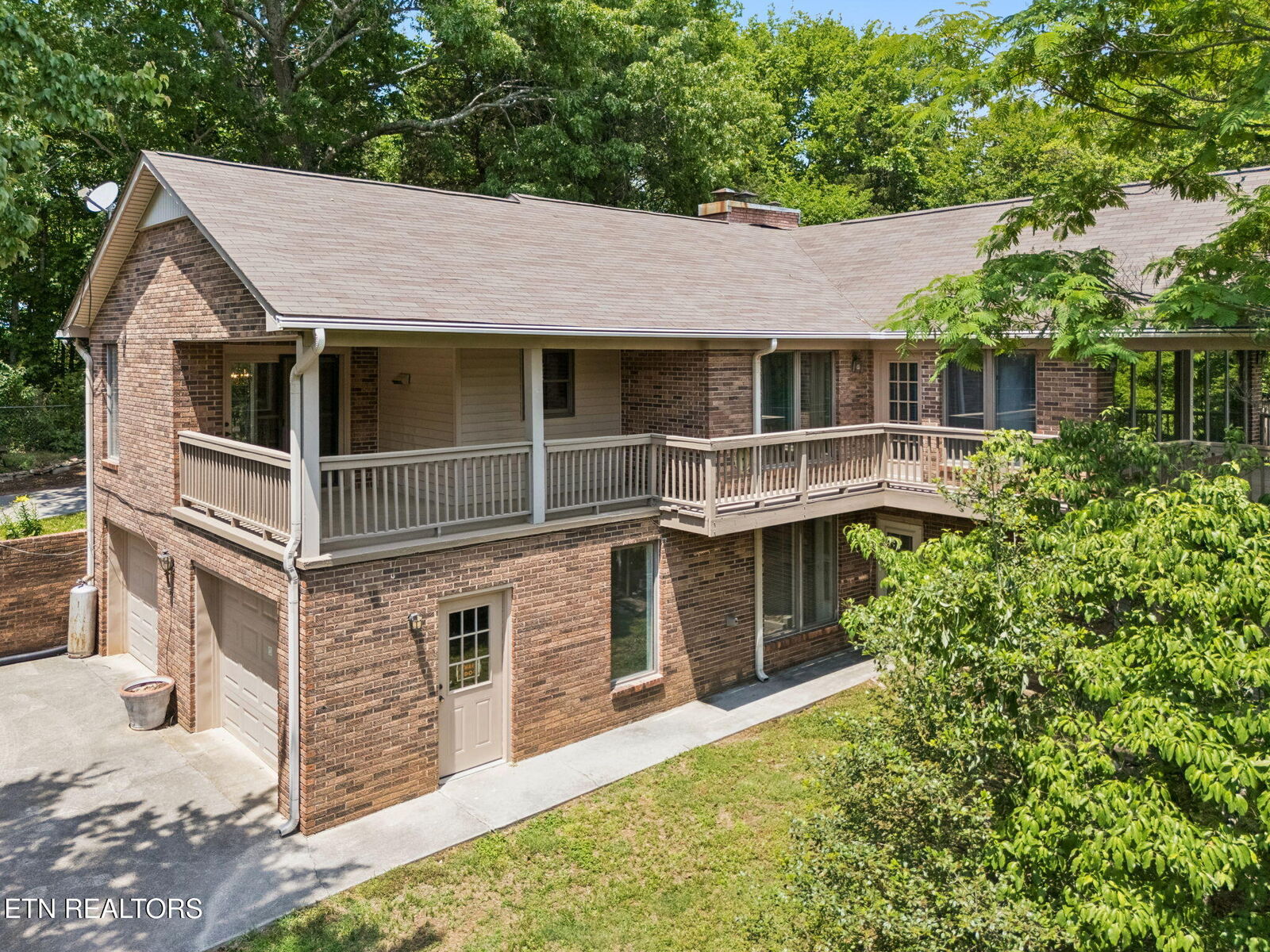 Property Photo:  12425 Yarnell Rd  TN 37932 