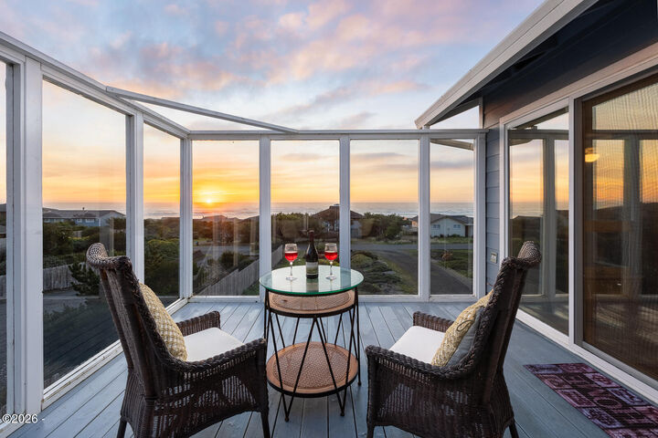 Property Photo:  3401 NW Hidden Lake Drive  OR 97394 