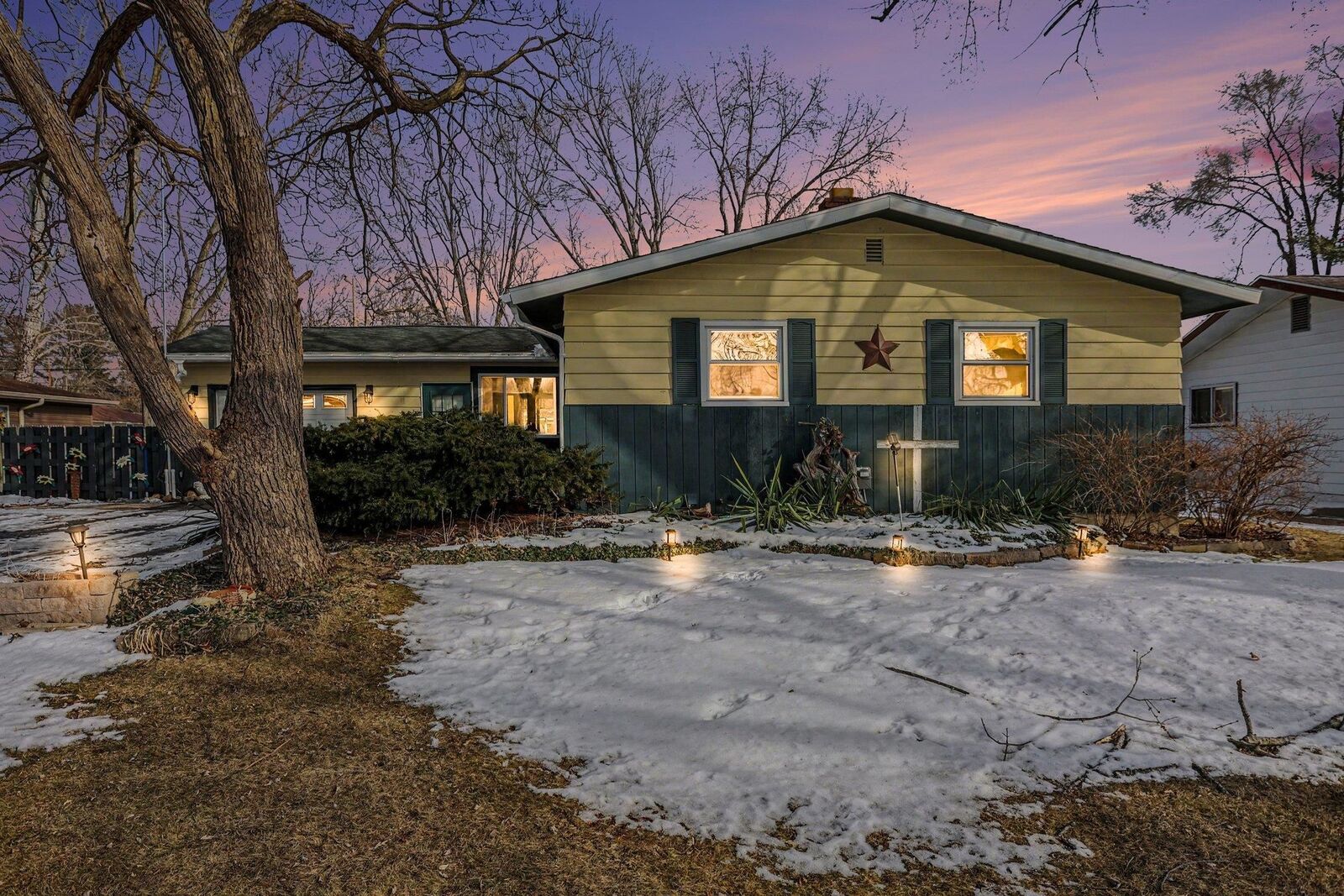 Property Photo: 4010 E St Andrews MI 48642