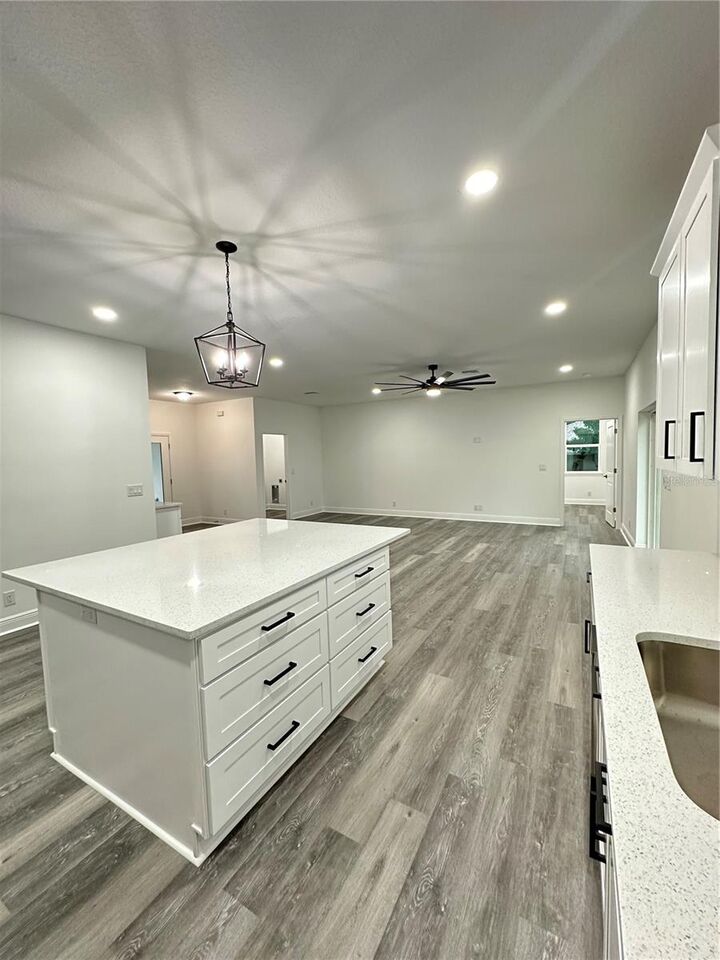 Property Photo: 13311 Midway Avenue FL 34705