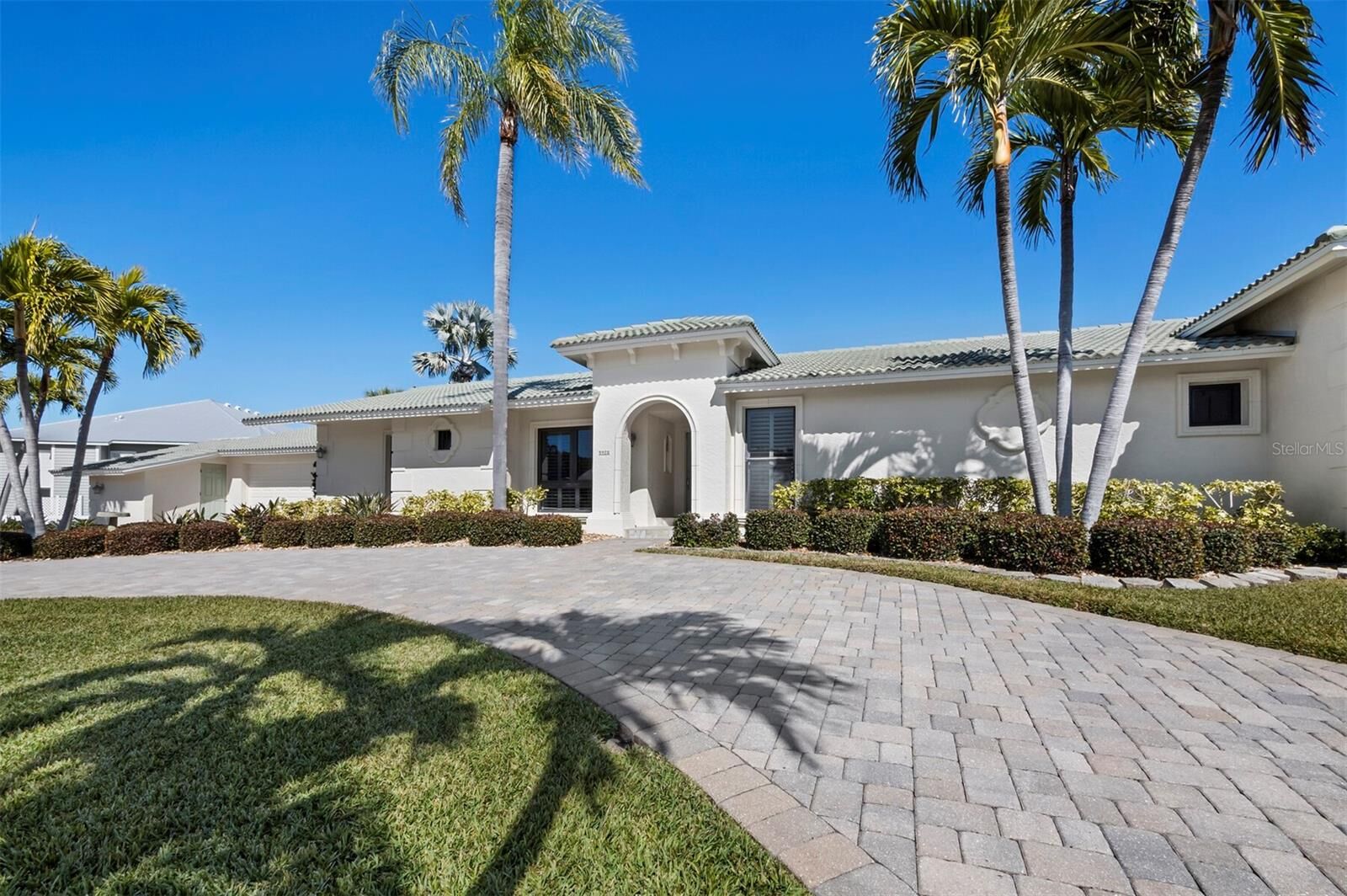Property Photo: 5970 Emerald Harbor Drive FL 34228