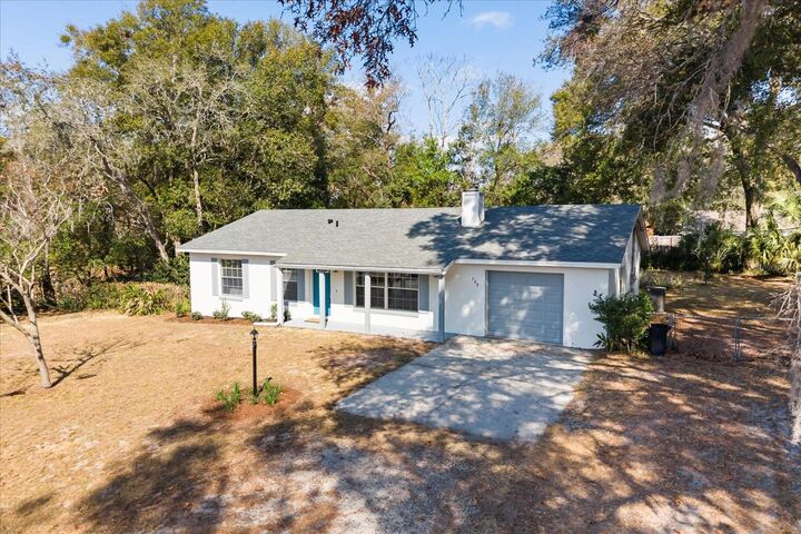Property Photo: 309 Alpine Street FL 32701