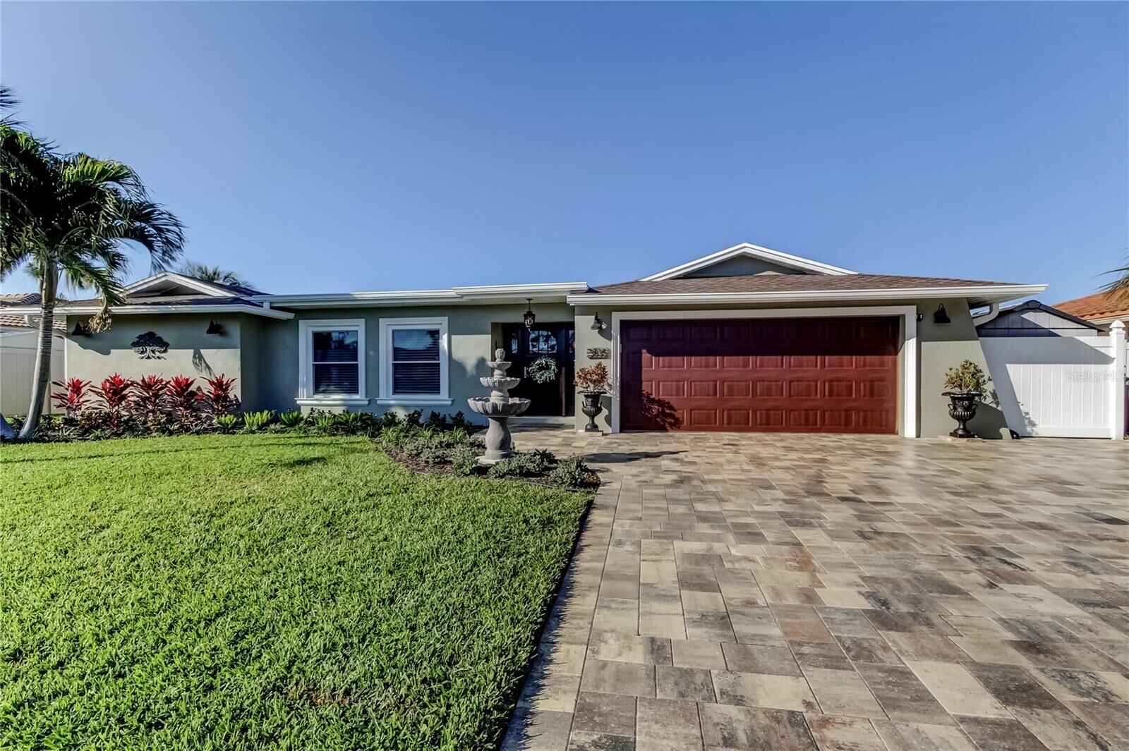 Property Photo:  3835 48 Avenue S  FL 33711 