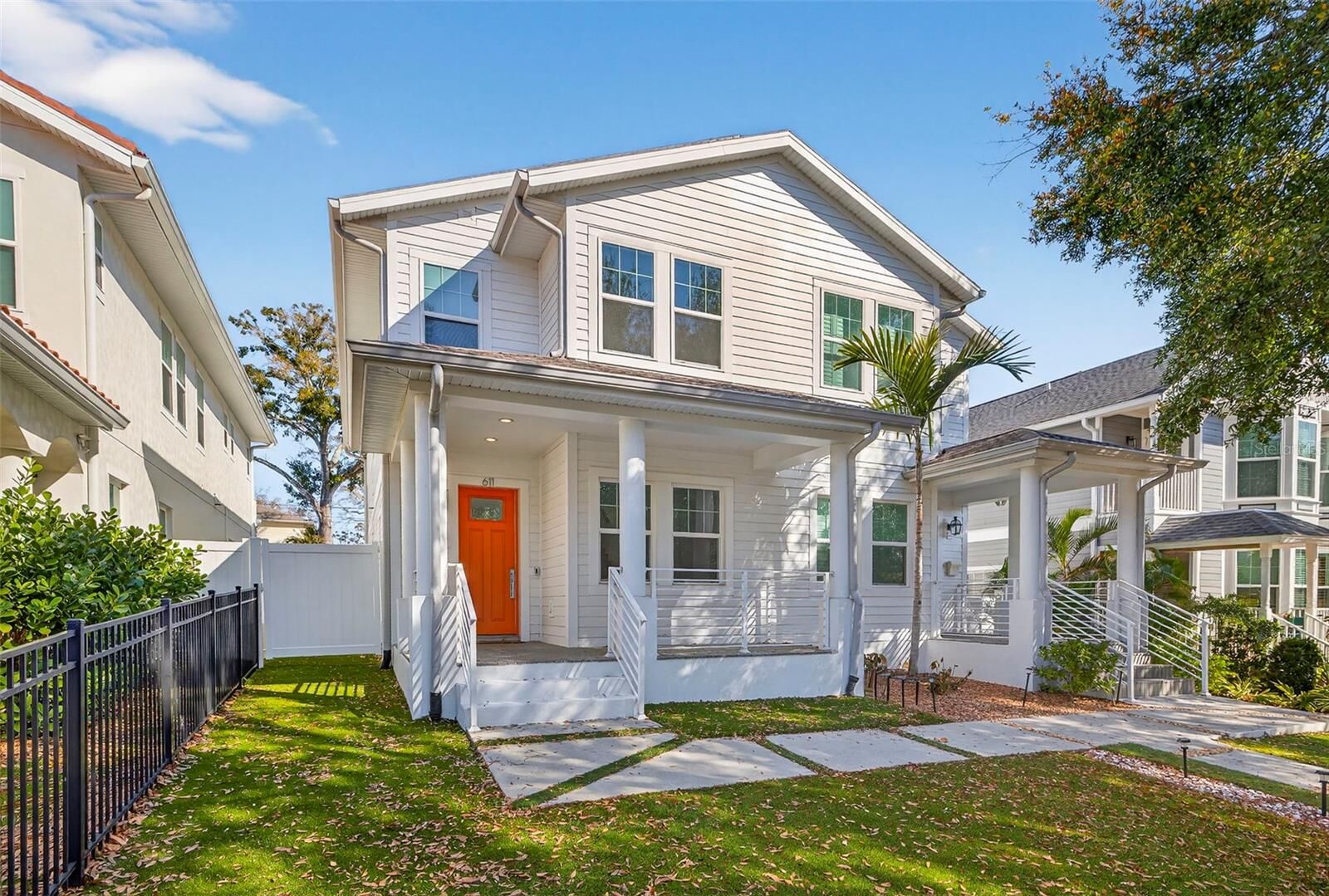 Property Photo:  611 24th Avenue N  FL 33704 