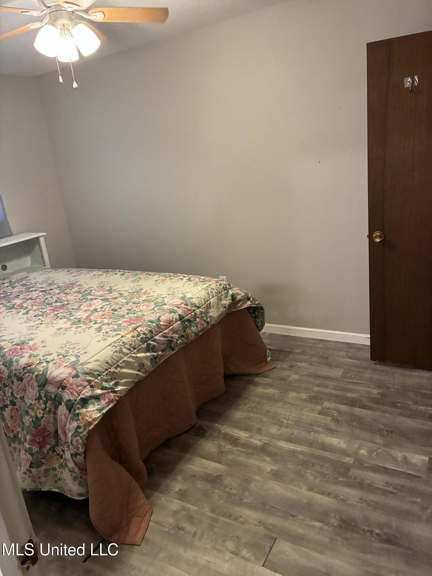 Property Photo: 3 W Bainbridge Place MS 39560