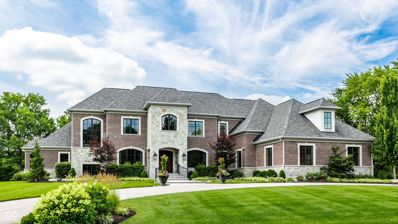Property Photo:  2035 Saint Andrews Circle  IN 46032 