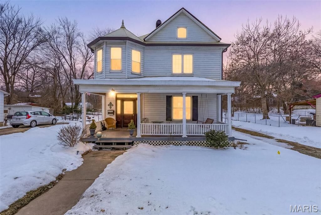 Property Photo: 230 Lahaye Street MO 63670