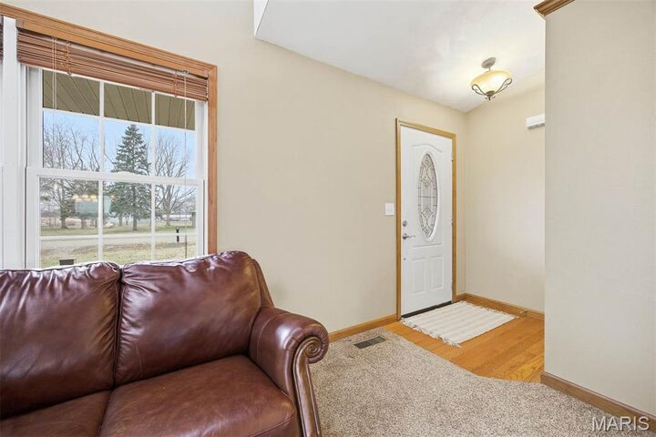 Property Photo:  6 Kay Drive  IL 62249 