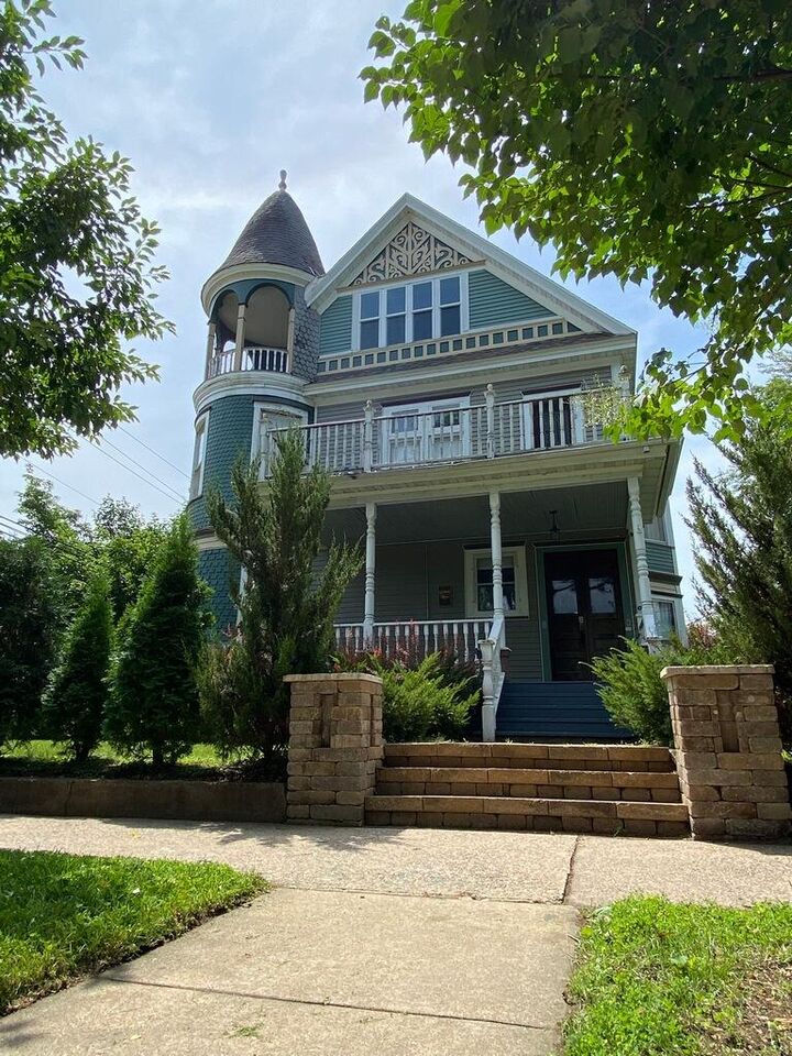 Property Photo: 928 King St WI 54601