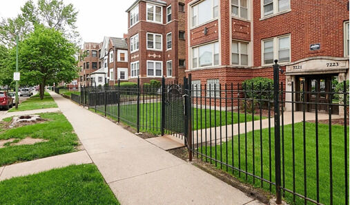 Property Photo: 7223 S Euclid Avenue 3A IL 60649