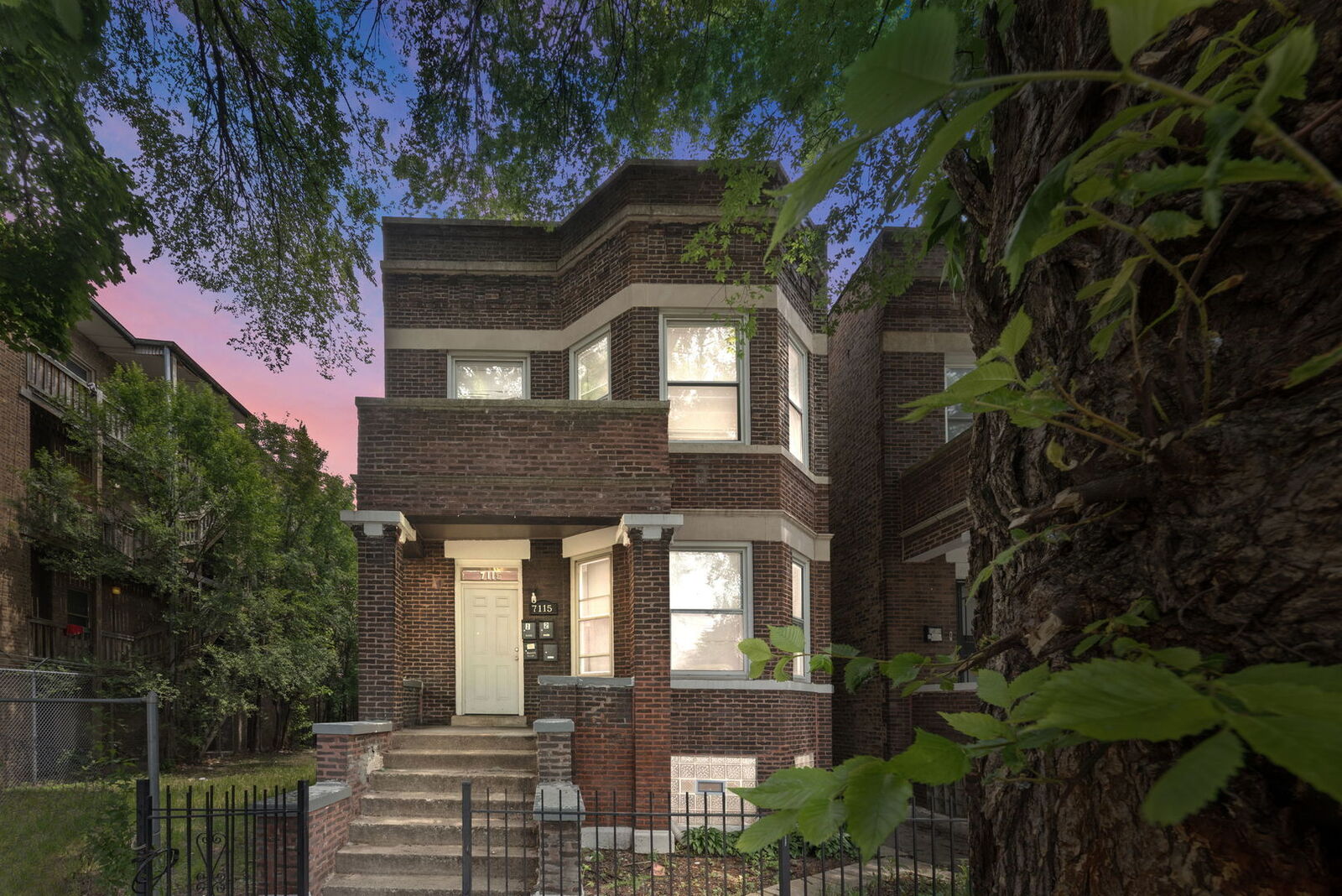 Property Photo: 7115 S Champlain Avenue IL 60619