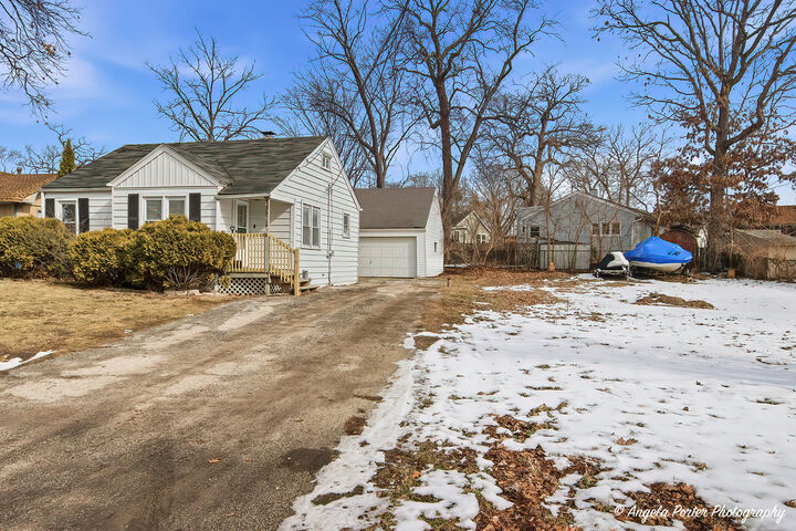 Property Photo: 33759 N Lake Shore Drive IL 60030