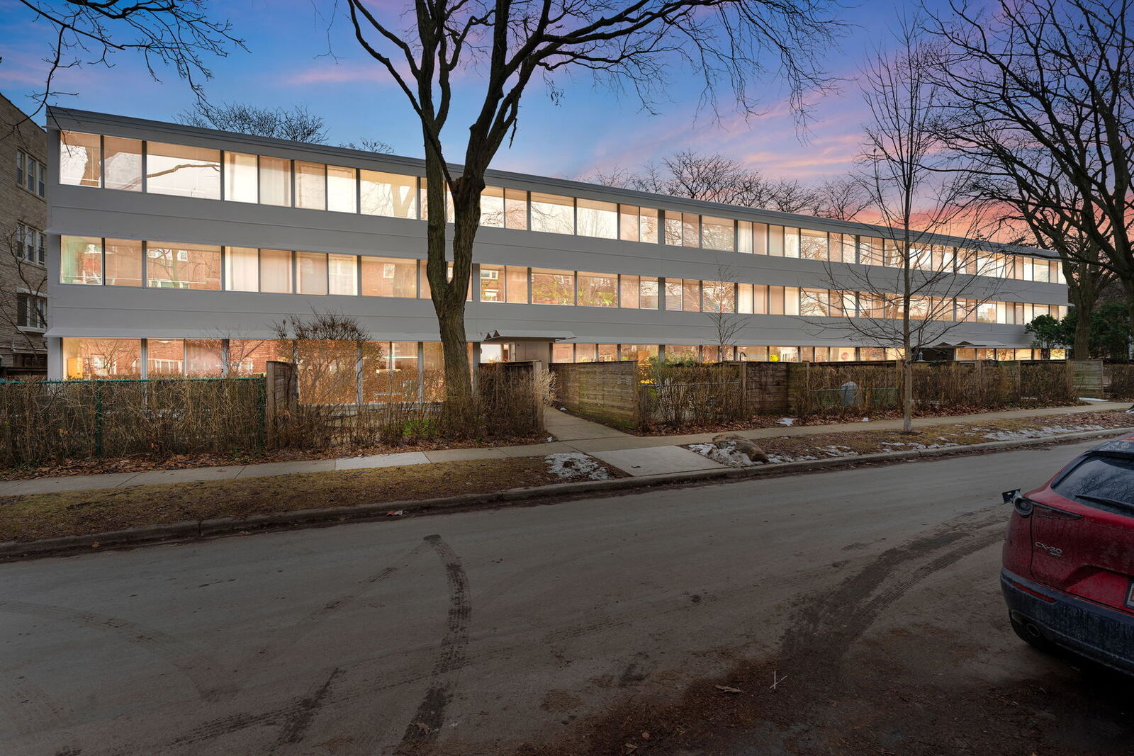 Property Photo: 300 N Maple Avenue IL 60302