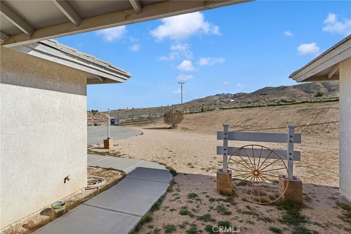 Property Photo:  25850 Mountain View  CA 92308 