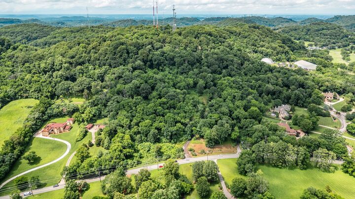 Property Photo:  1404 Old Hickory Blvd  TN 37027 